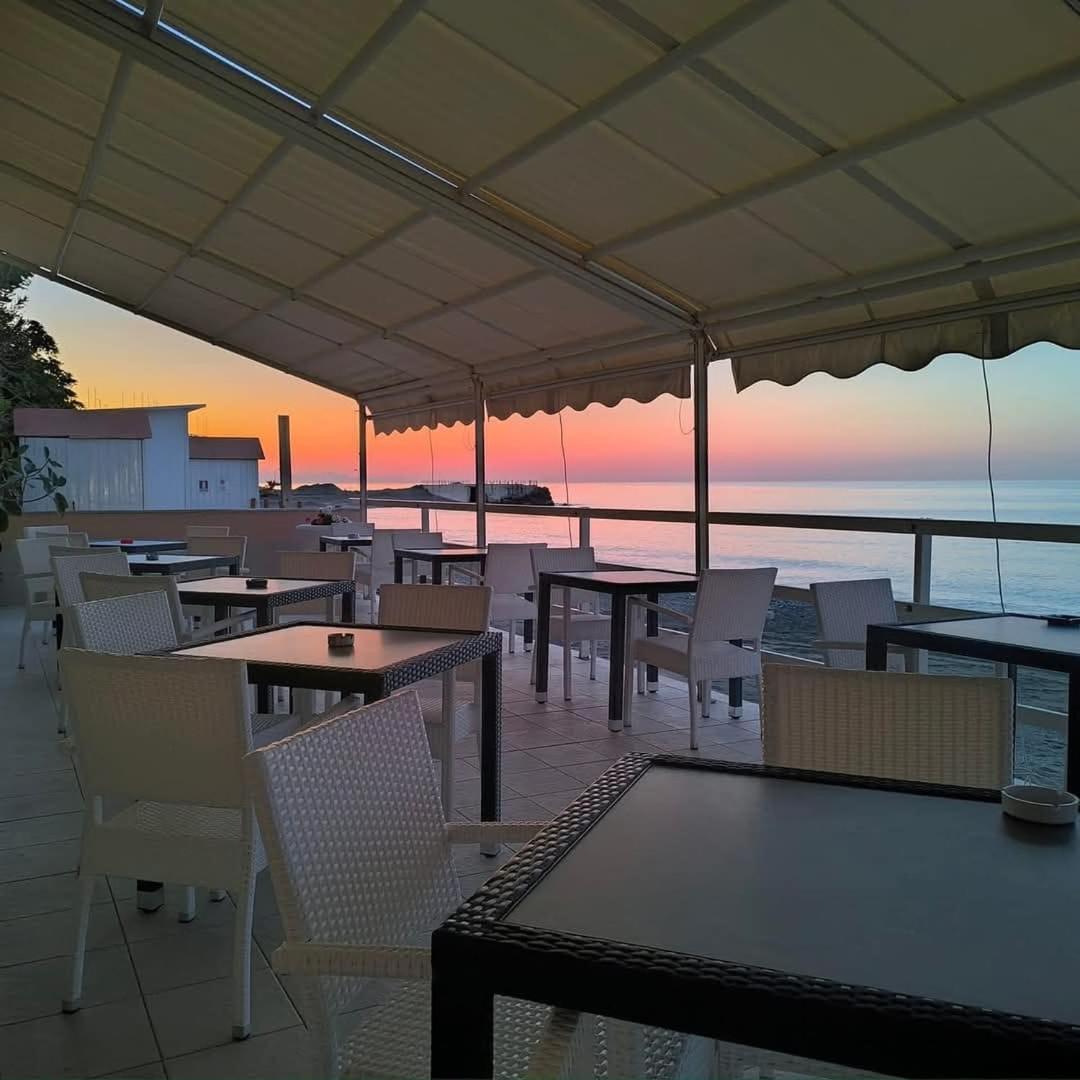Hotel Savoy Varazze Exterior photo